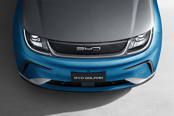 Front of BYD Dolphin. BYD Dolphin vs CUPRA Born