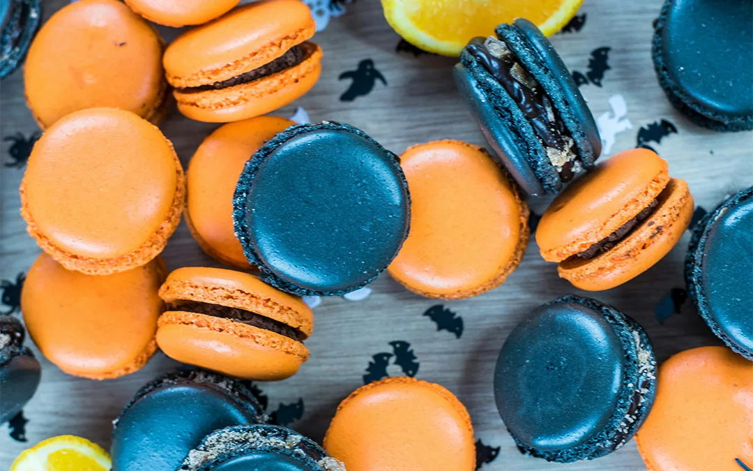 Halloween macarons