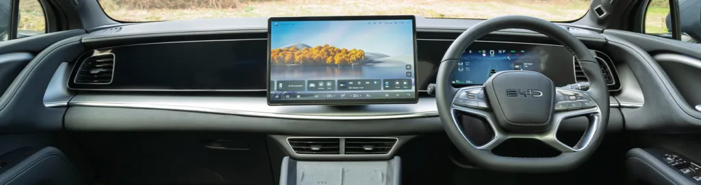 BYD SEALION 7 interior