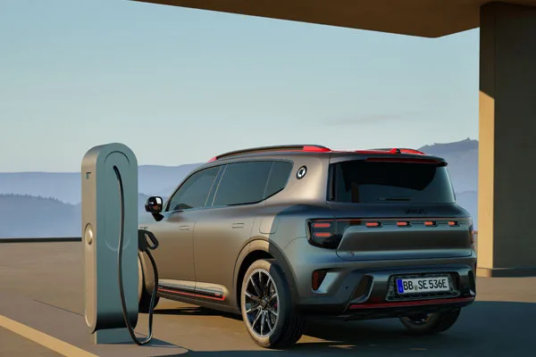 smart-#5-chargingport-exterior-view