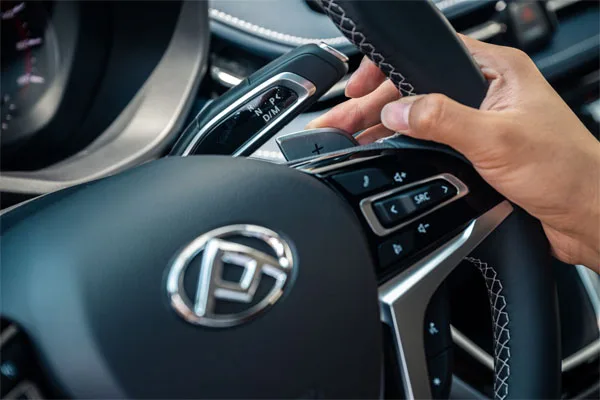 MAXUSDELIVER7SteeringWheel