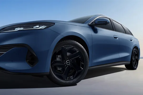 BYDSEAL6DM-iTouringBlueWheels