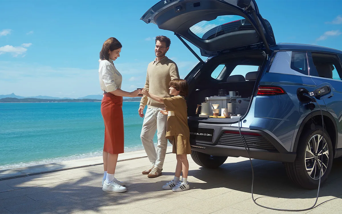 BYD SEALION 5 family