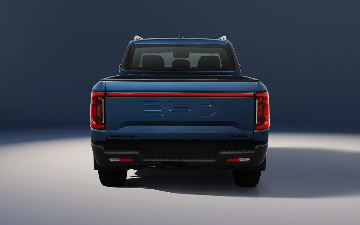 BYD SHARK rear