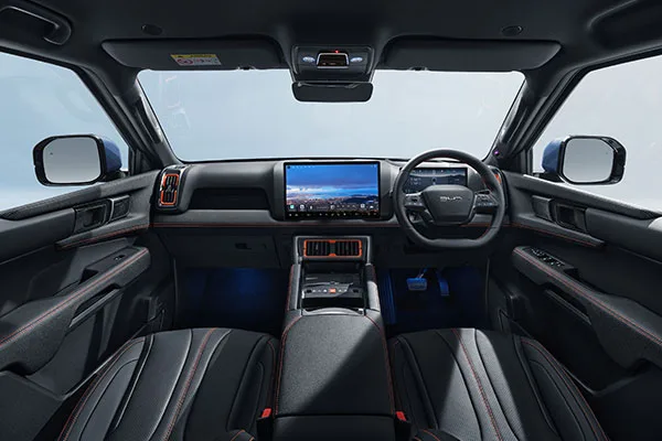 BYDSharkInteriorCockpit